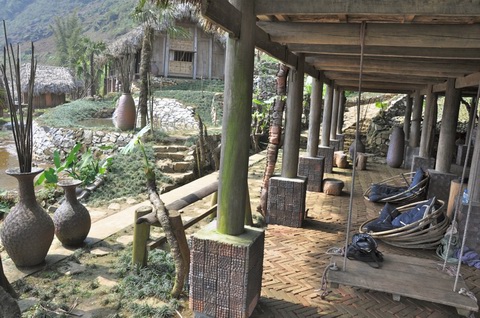 Hmong Mountain Retreat - Ho village