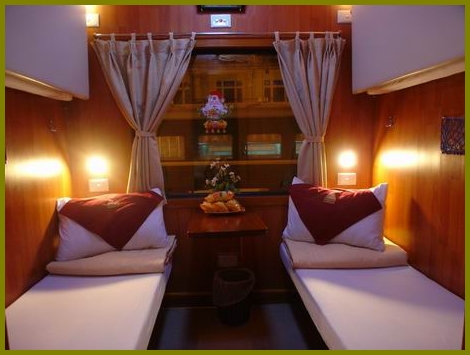 Train Sapa Vietnam - Fanxipan Express